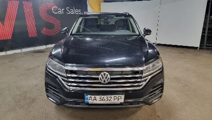 Volkswagen Touareg photo-2
